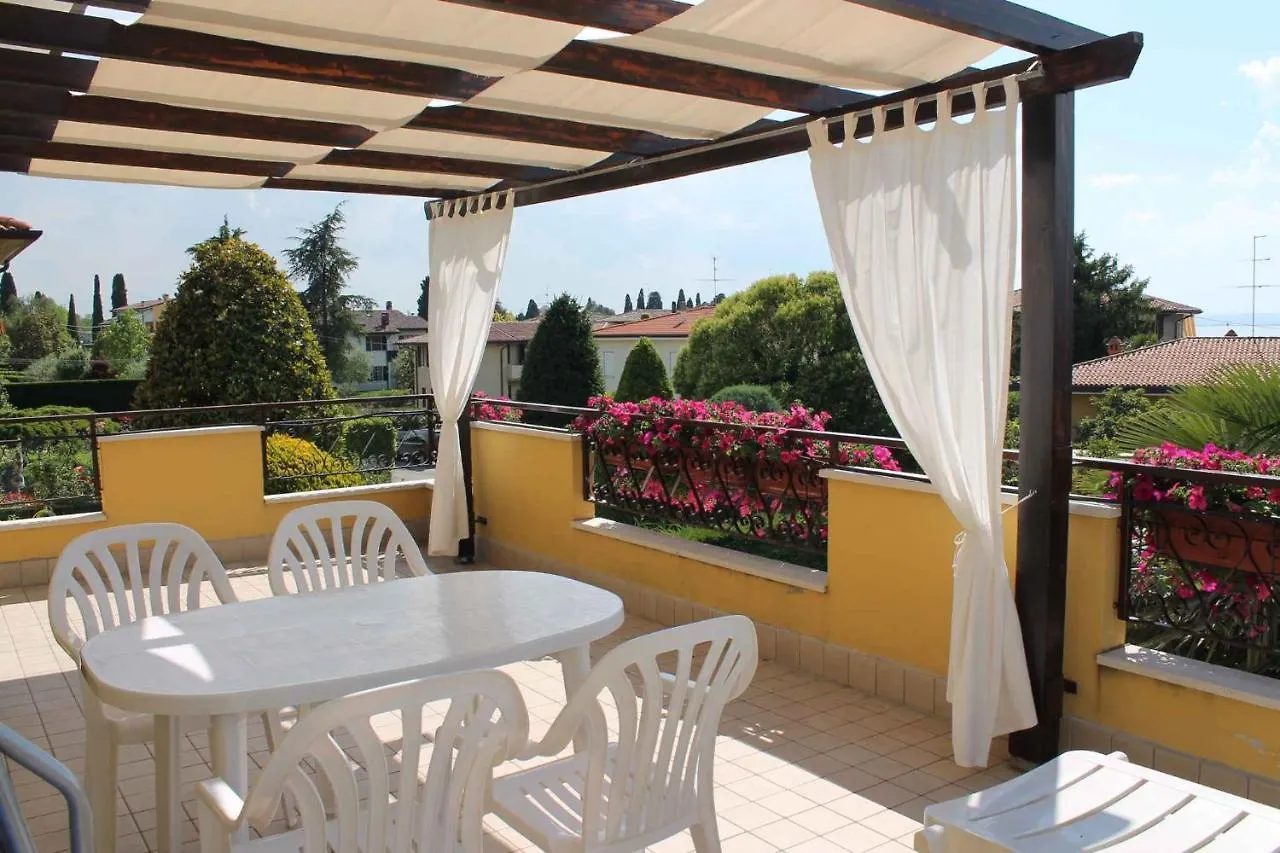 Apartments In Lazise/Gardasee 21945 Itálie